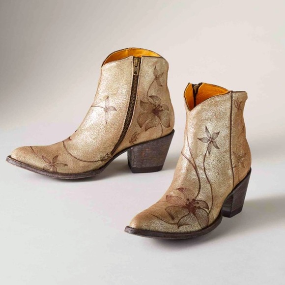 Old Gringo Shoes - NIB Old Gringo metallic gold Flora Loca ankle boot